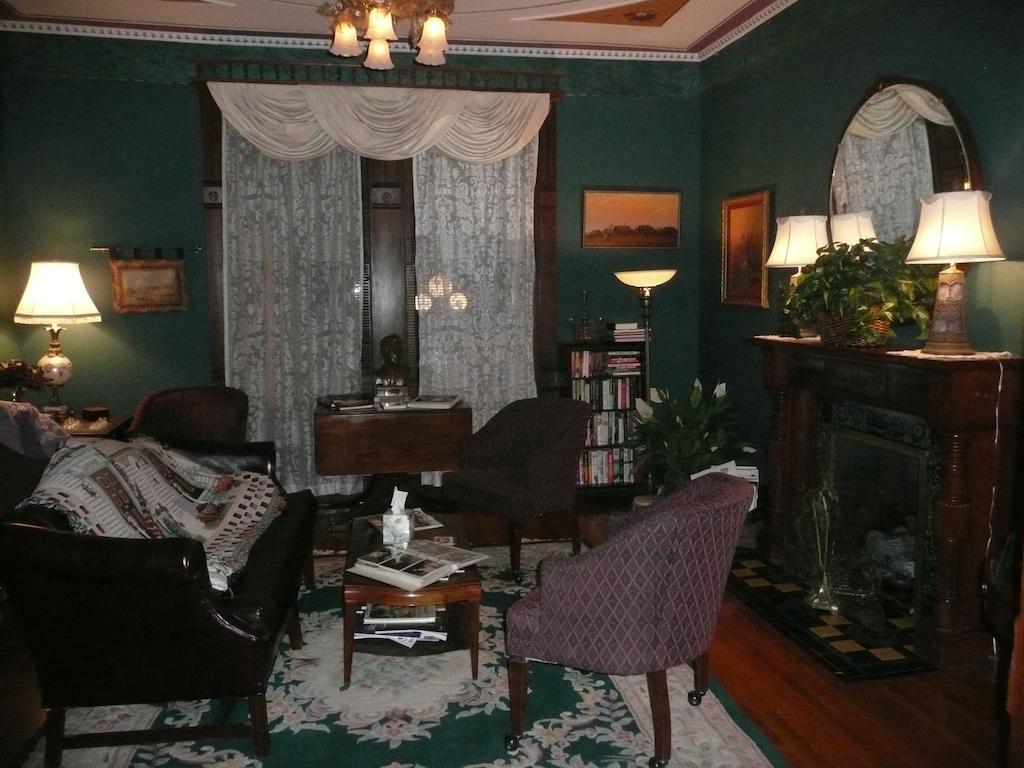 Old Northside Bed & Breakfast Indianapolis Exterior photo